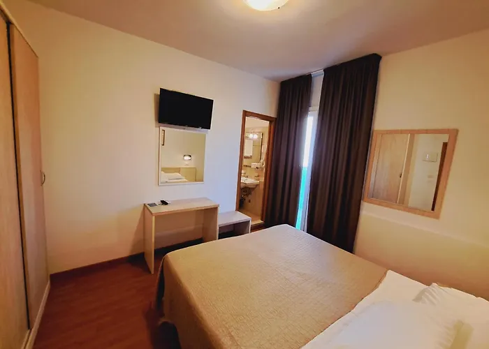 Butterfly&younique Hotel