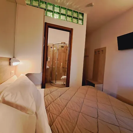 Szálloda Butterfly & Younique Rimini