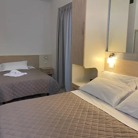 Butterfly & Younique Otel Rimini