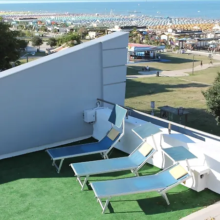 Butterfly & Younique