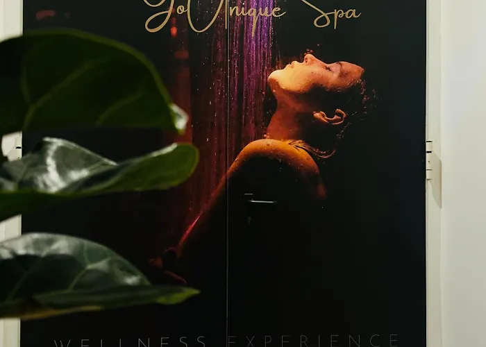 Butterfly & Younique 3* Rimini