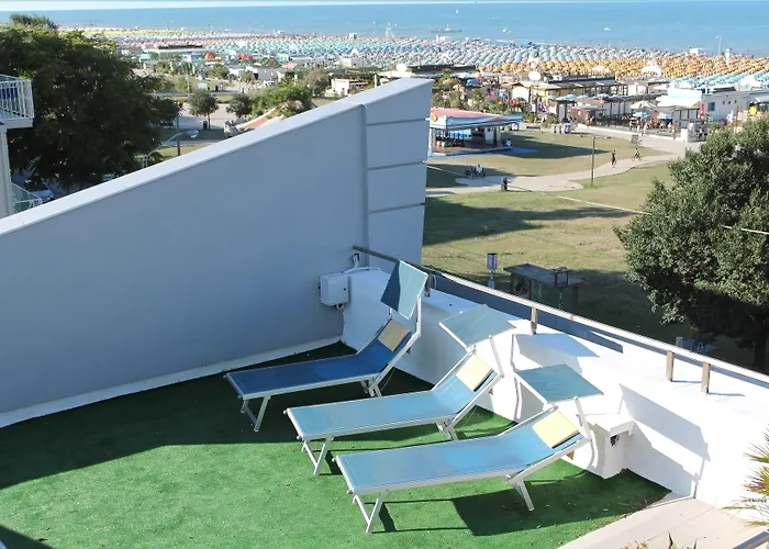 Butterfly & Younique