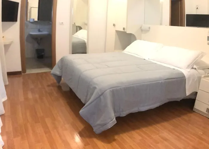 Butterfly & Younique Rimini