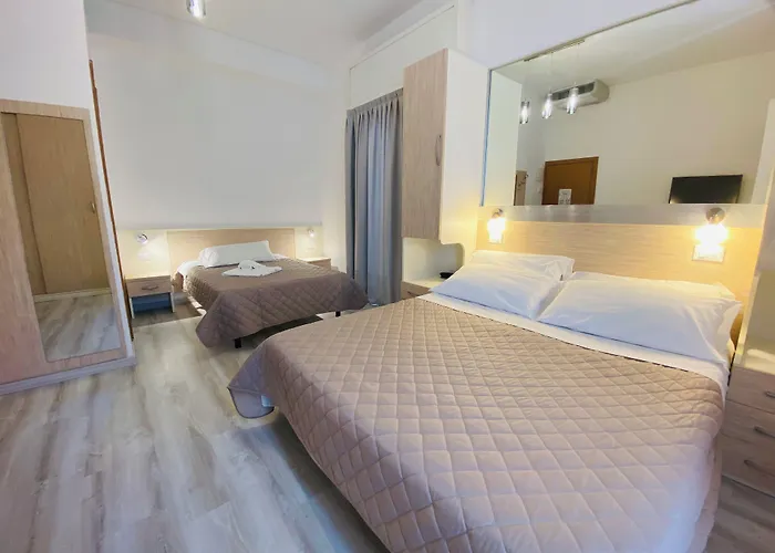 Hotell Butterfly & Younique Rimini