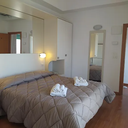 Butterfly & Younique Hotel