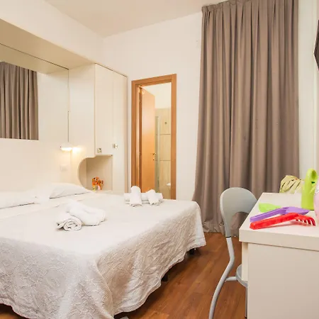 Hotel Butterfly & Younique Rimini