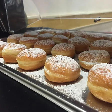 Hotel Butterfly & Younique 3*