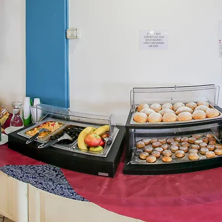 Butterfly & Younique Hotel