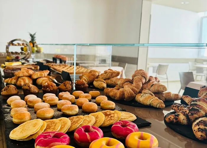 Butterfly & Younique 호텔 3*