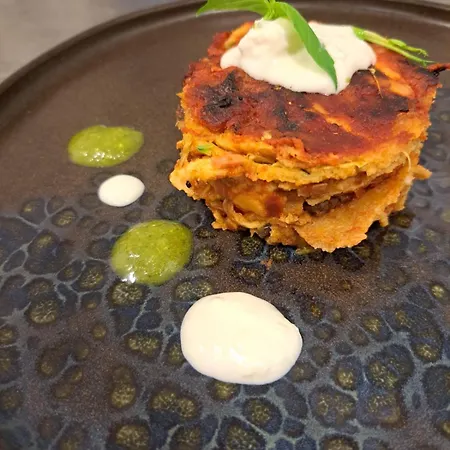 Ξενοδοχείο Butterfly & Younique