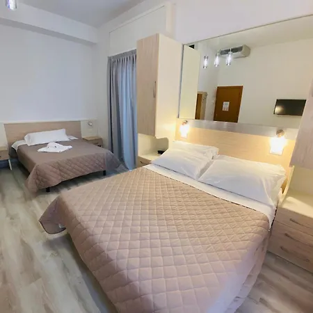 Ξενοδοχείο Butterfly & Younique 3*