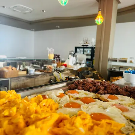 Butterfly & Younique 3*