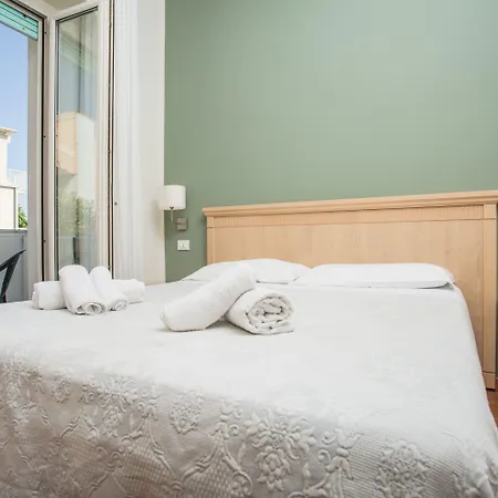 Butterfly & Younique 3* Ρίμινι